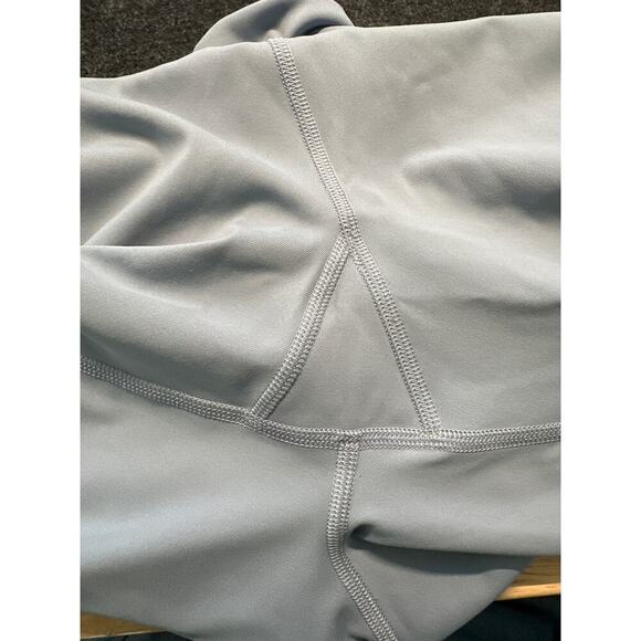 Lululemon Wunder Under High-Rise 23” Scalloped, Chambray Luxtreme, EUC, Size 8 - Picture 6 of 9